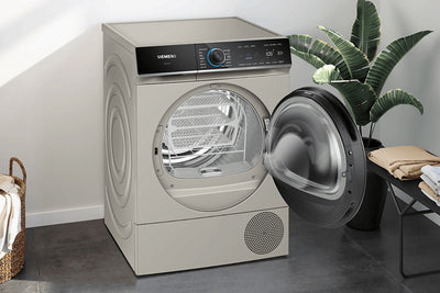 Siemens iQ700 9kg Freestanding Heat Pump Tumble Dryer | WQ46B2CXGB | Silver Inox